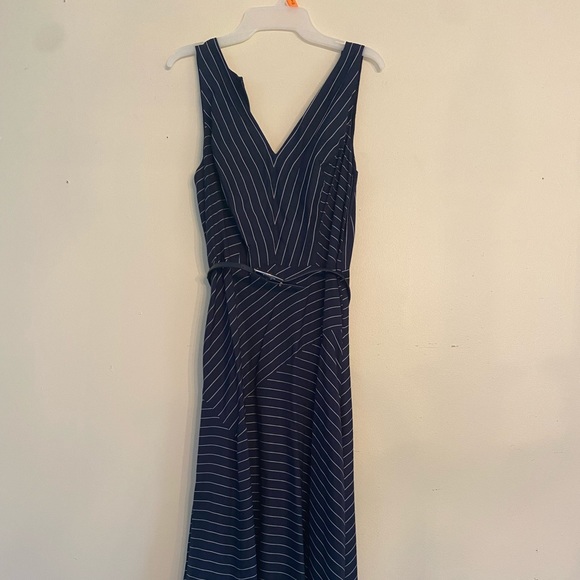 White House Black Market Dresses & Skirts - NWT- size 4 Navy White House Black Market dress